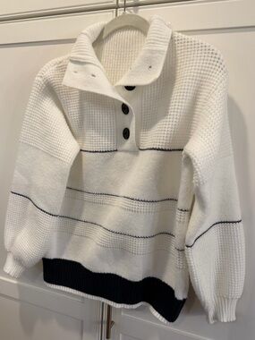 Commense Pull Over Sweater Black & White XS